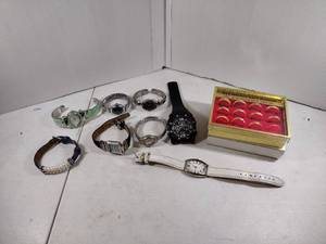 lot 94 image: (7) Watches Timex, Carriage, Japan Move, Ecclissi, Studio, Axiom 22KT Gold Overlay Diamond Cut Rings