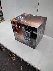 lot 131 image: Keurig K-Elite Single Serve Coffee Maker-NEW