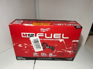 lot 121 image: Milwaukee M12 Fuel, Hackzall Recip Saw Kit 2520-21XC