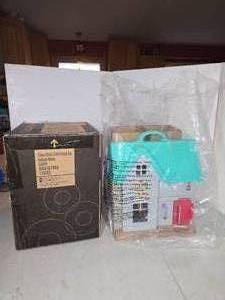 lot 172 image: Fisher Price Little People Big Helpers Home, new in box