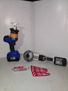 lot 207 image: Kobalt Brushless 24V One-hand Reciprocating Saw wbattery Hart 20V power tool wbattery (15) Diablo 6 metal blades