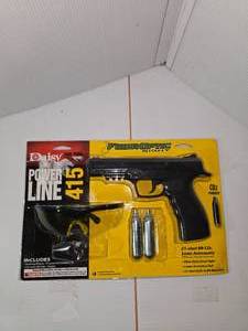 lot 211 image: New Daisy Model 415 Pistol Kit