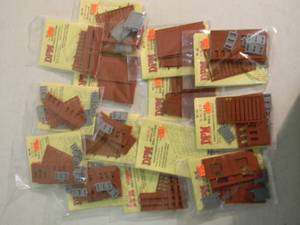 lot 10 image: DESIGN PRESERVATION MODELS N SCALE DPM MODULAR WALL SYSTEM COMPLETE KIT #601-01,02,03,04,05,06,11,12,21,22,23,31 & 32 - NEW IN PACKAGE - FANTASTIC SET - SEE PICTURES