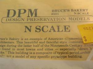 lot 11 image: DESIGN PRESERVATION MODELS N SCALE DPM BRUCES BAKERY #501 & HAYES HARDWARE #502 - NEW IN PACKAGE - FANTASTIC SET - SEE PICTURES