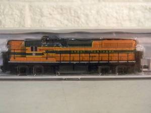 lot 44 image: LIFE LIKE N SCALE ITEM 7763 SDL LOCO GREAT NORTHERN #566 - IN BOX - NICE - FANTASTIC PIECE - SEE PICTURES