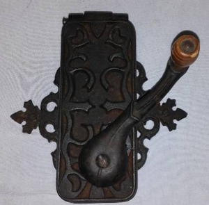 Dazey Americana Cast Iron Can Opener