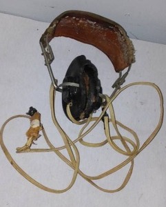 Vintage. Uwg-0510 WWII Era Headphones And Artillery Shells.