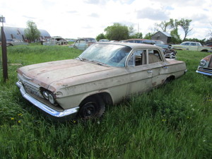 lot 11 image: 1962 Chevy Biscayne Model 88