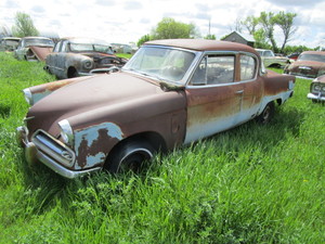 lot 12 image: 1954 Studebaker