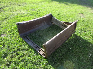 lot 40 image: Ford Model T Pickup Box