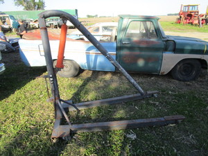 lot 42 image: Cherry Picker
