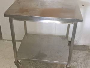 lot 326 image: Metal Utility Cart 2-tier