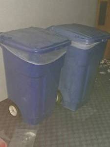lot 345 image: Lot of (2) Rolling Recycle Bin