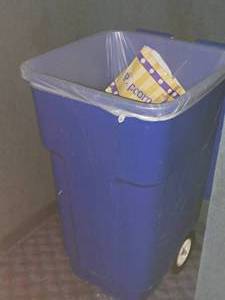 lot 354 image: Rolling Recycle Bin