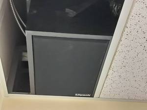 lot 380 image: Klipsch Stereo Speaker