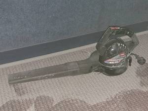 lot 397 image: Toro Blower