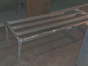 lot 399 image: Kel Max Equipment NSF Aluminum Platform Stand H1852