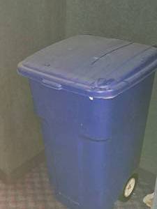 lot 404 image: Rolling Recycle Bin