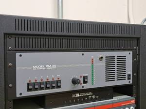 lot 25 image: Rack-Mount Six Channel Monitor CM-35