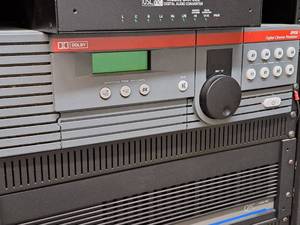 lot 40 image: Dolby Rack-Mount Digital Cinema Processor CP650