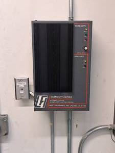 lot 45 image: LFI Luminary Series Single Dimmer Automatic Theatre Incandescent Industrial Lighting Control