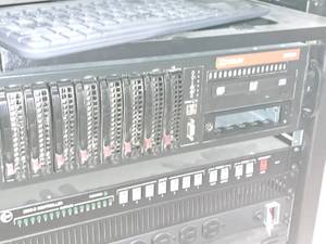 lot 46 image: Rack-Mount Server DSS200