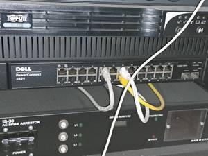 lot 60 image: Dell PowerConnect Rack-Mount 2824