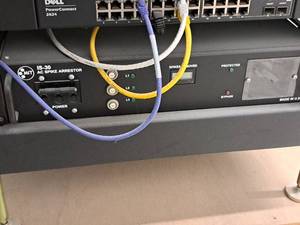 lot 66 image: MiT Rack-Mount AC Spike Arrestor IS-30