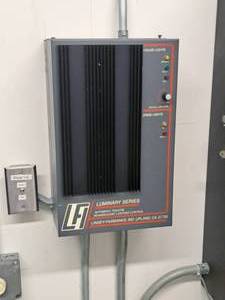 lot 68 image: LFI Luminary Series Single Dimmer Automatic Theatre Incandescent Industrial Lighting Control