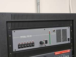 lot 69 image: Rack-Mount Six Channel Monitor CM-35