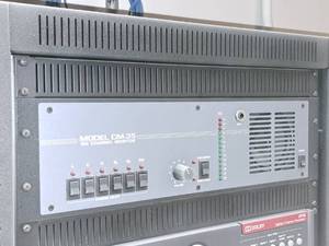 lot 95 image: Rack-Mount Six Channel Monitor CM-35