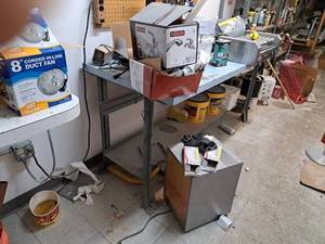 lot 185 image: Work Table