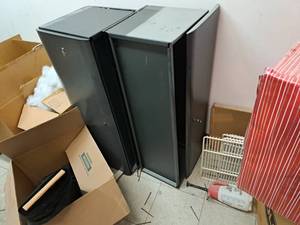 lot 197 image: Metal Locking Storage Cabinets with One Key