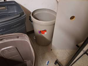 lot 206 image: Lot of (3) Plastic Trash Cans