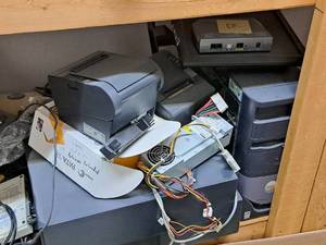 lot 231 image: Contents of Shelf - Misc. Electronics