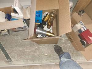 lot 248 image: Lot of (1 Box) Assorted Lenses