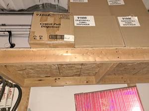 lot 259 image: Centerpull Towel Dispenser 91000
