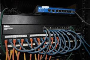 lot 101 image: Dell PowerConnect Rack-Mount 6224