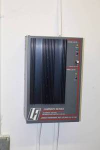 lot 122 image: LFI Luminary Series Single Dimmer Automatic Theatre Incandescent Industrial Lighting Control