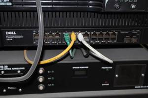 lot 126 image: Dell PowerConnect Rack-Mount 2824