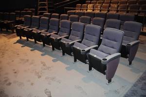 lot 422 image: Lot of (22 Seats) Section Seating