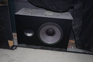lot 531 image: JBL Stereo Speaker