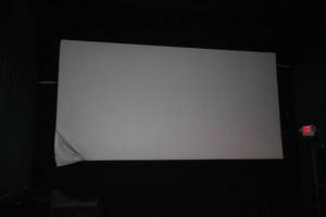 lot 24 image: Movie Projector Screen 19x11
