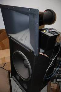 lot 483 image: EV Low Frequency Speaker System Stereo Speaker TL606AXT with CrossoverEqualizer XEQ808