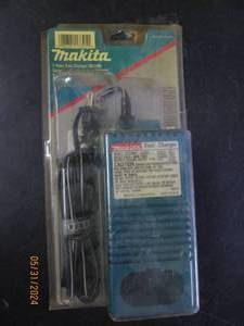 makita 1 hr fast charger dc1290...