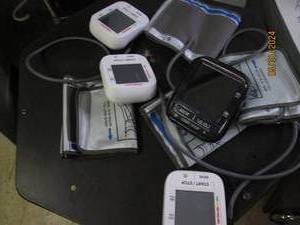 4 blood pressure cuffs untested...
