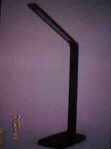 aleris desk lamp retail $135.00 new with built in battery