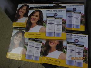 6 packages of 2 neutrogena ultra sheer sunscreen spf 55