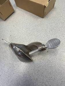 lot 30 image: 7 - Heavy Duty Dual Clamp Holders