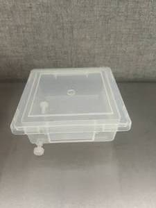 lot 46 image: Physics - Gel Staining Tray 6x6 Inches